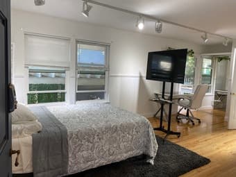 Studio Apartments in Downtown Palo Alto 1