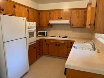Entire 2BD 1.5BA apartment near Stanford campus 3