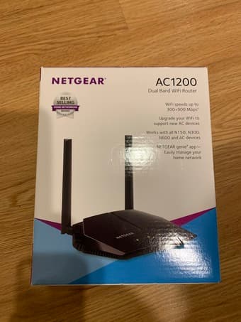 NETGEAR AC1200 Dual Band WiFi Router 1