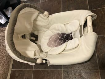 [Moving sale] Baby stuff and furniture 1