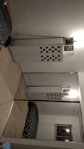 Spacious bedroom with shared bathroom in Moutain View 2