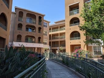 Large, spacious, 2BR/2Ba 1200sf condo near Caltrain/280 1