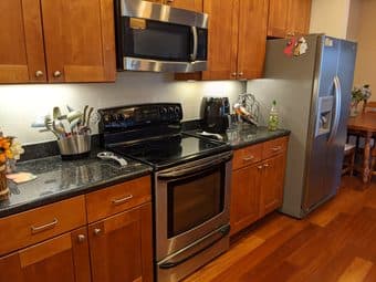 Large, spacious, 2BR/2Ba 1200sf condo near Caltrain/280 3