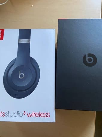 Beats Studio 3 wireless headphone - Navy Blue 3