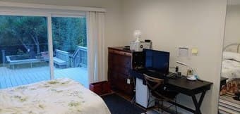 Fully furnished studio on the Stanford campus 1