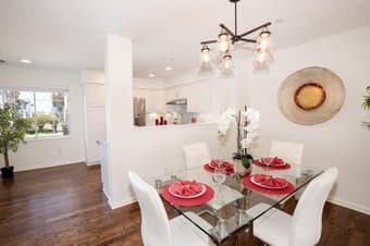 FOR RENT: 2 Bed/2.5 Bath in Redwood Shores, CA 1