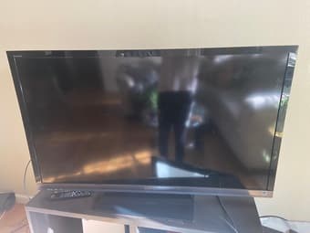 Selling 55 inch Sony Bravia 1080p 120 Hz 1