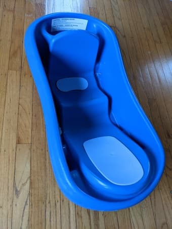 Baby bouncer and bath tub 2