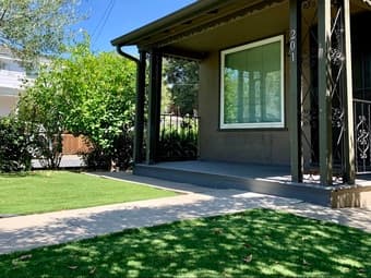 12-15 Min From Campus - 2 BR / 1 BA / 1100 SQ FT - Available April 1