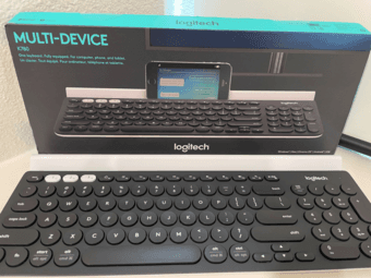 Logitech K780 Multi-Device Wireless Keyboard 1