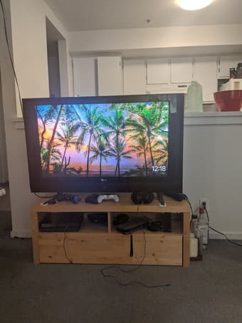 42" LG 1