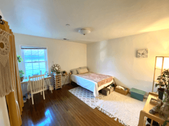 Spacious room for rent in large San Mateo home [available ~5/1] 1