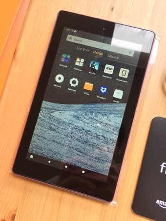 Amazon Fire 7 Tablet (7" display, 16 GB) - color Plum 3