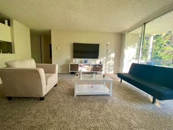 Room at 2bed/2bath apartment at Downtown Menlo Park - $1,600 2