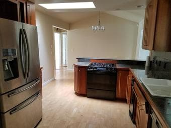 4 bed 4 bath house in Palo Alto 2