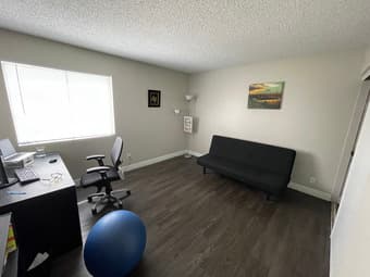 Great 2 bd/ 2 BA in beautiful area in Scottsdale, AZ 3