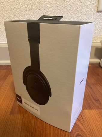 Bose Soundlink Bluetooth On-Ear Headphones -- Brand new! 1