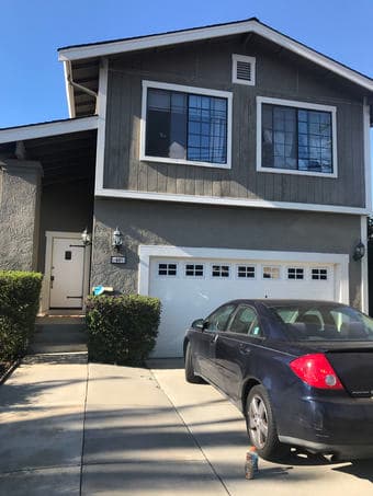 One Bedroom Available in a 3Bed/2Bath (Redwood City) 1