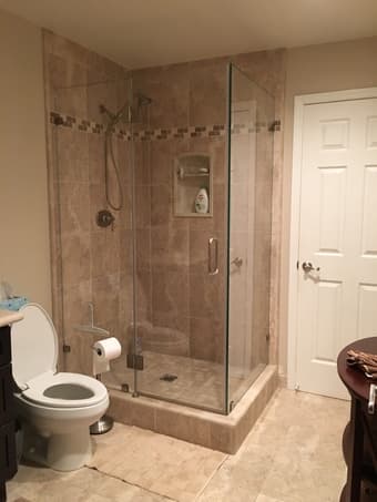 Summer Qtr – Private room and bath available in Redwood City home 1