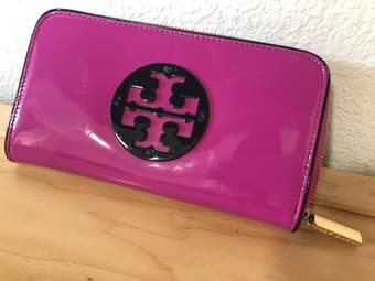 Tory Burch wallet 1