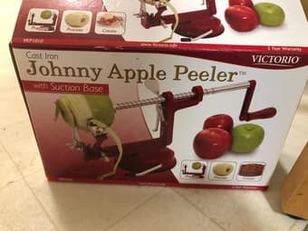 Apple peeler 2