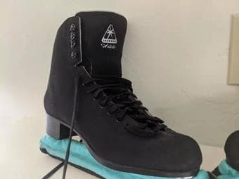 Jackson Ultima Artiste Men's Figure Skates Size 11 4