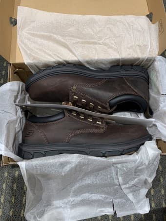 Relaxed Fit, Memory Foam Sketchers - Never Worn 4