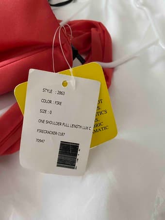 Floor-length, one shoulder, dress 4