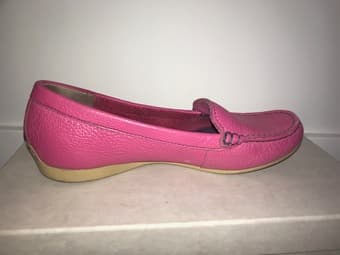 women size 5 pink leather loafer 1