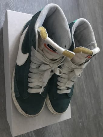 women size 5 NIKE BLZER 1