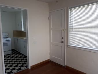Bright and large 1br/1ba apartment in Menlo Park (available July 1) 2
