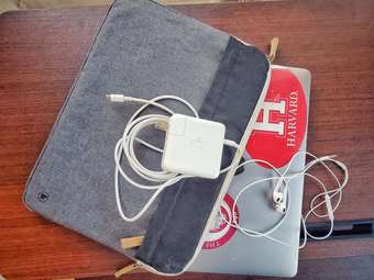 Perfectly functioning Macbook Pro 2018 2