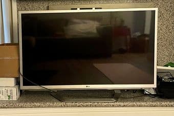 47-inch Cinema TV for sale! 3