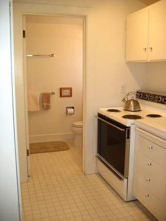 Charming FULLY FURNISHED STUDIO-COTTAGE in Prestigious “Old Palo Alto” 1