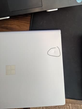 Surface Book 2/ Core i7-8650U/ 16 GB Ram/ 256 GB SSD/ Nvidia GTX 1060 1