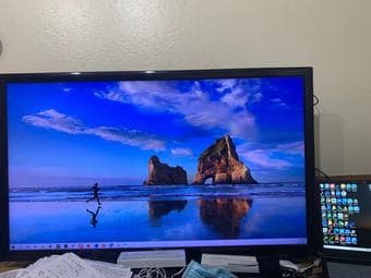 Samsung TV, 1080p, 40" Measured Diagonally 1