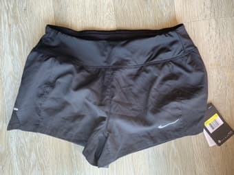 BNWT Nike Eclipse women's 3" running shorts Size SMALL 2