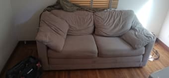 [FREE] White GE electric range + sofa 3