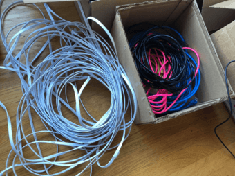 Moving sale (lots of cables / electronics) 1