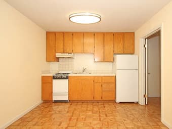 1bed/1bath apartment rent $2225 downtown Palo Alto available from 1st 2