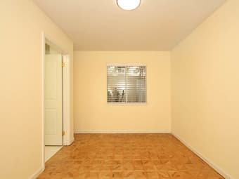 1bed/1bath apartment rent $2225 downtown Palo Alto available from 1st 3