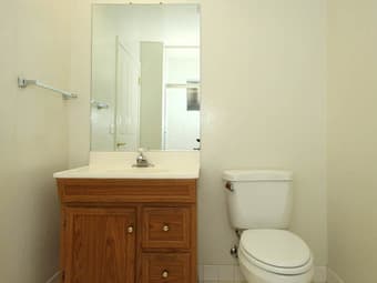 1bed/1bath apartment rent $2225 downtown Palo Alto available from 1st 4