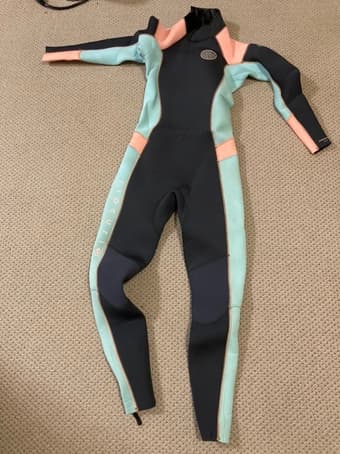surf wetsuit for women, 4/3, size 4, rip curl, 1