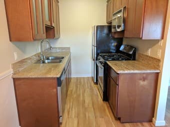 1bd1ba units available in Palo Alto, prime location, move in bonus! 1