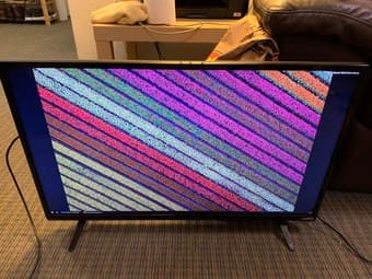 VIZIO 32” 1080p (1920x1080) smart TV 1