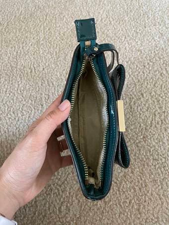 Used dark green Kate Spade wristlet in like new condition 3