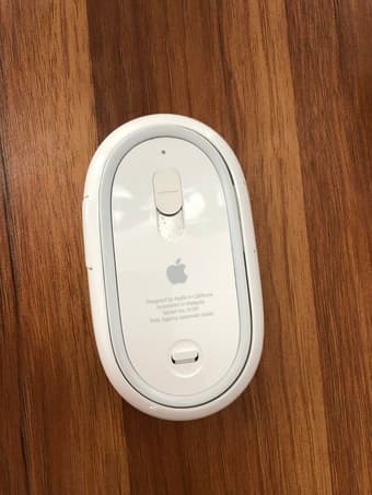 Apple Mighty Mouse (bluetooth) 2