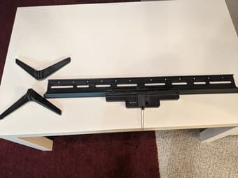 Insignia 39" Class LED HD TV 3