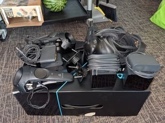 HTC Vive Great condition - $225 obo 2