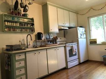 Studio apartment available in Palo Alto cooperative community! 2